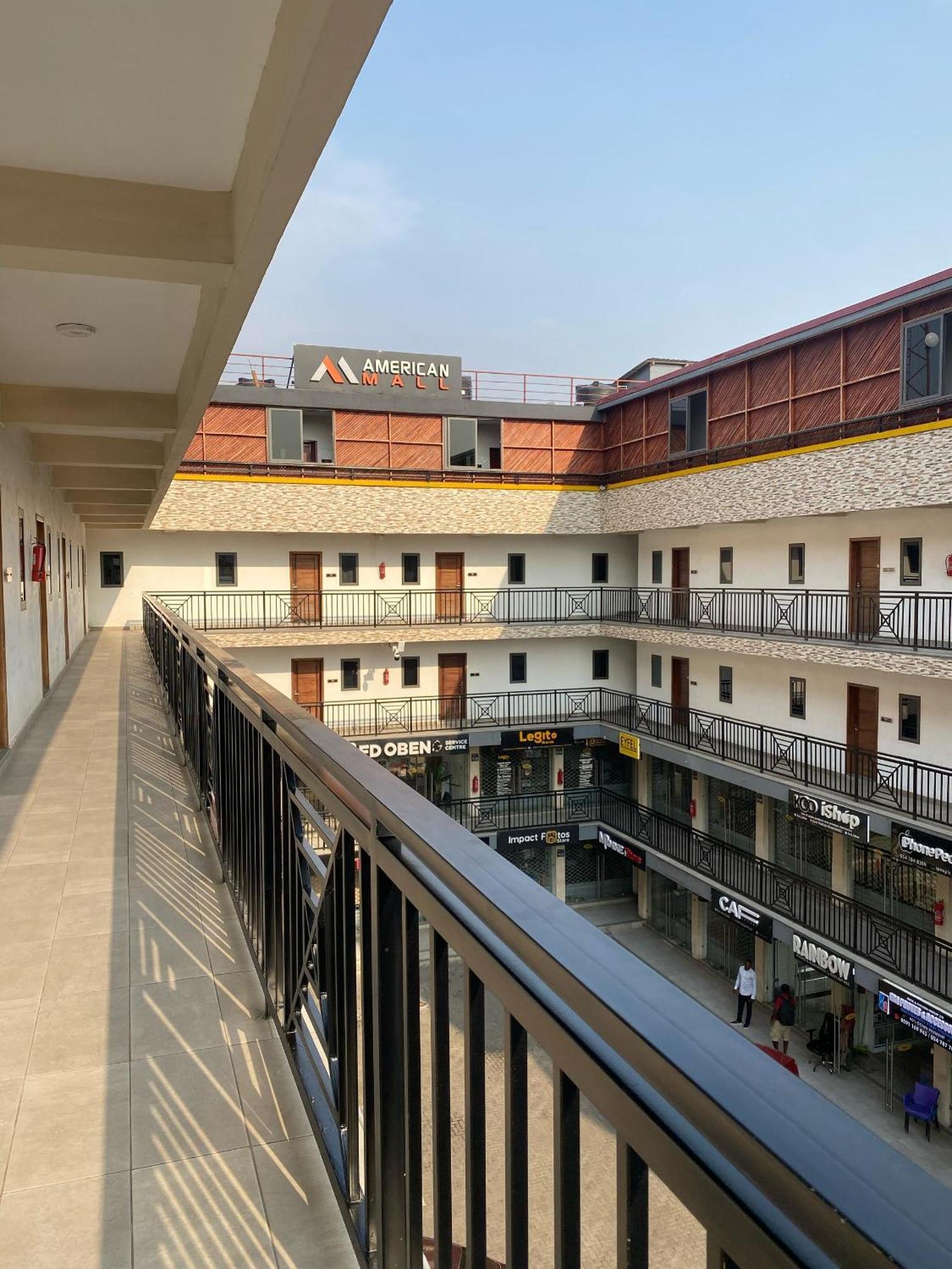 American Mall Accra Kültér fotó